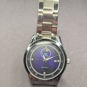 Quartz Silver and Blue Men's Watch